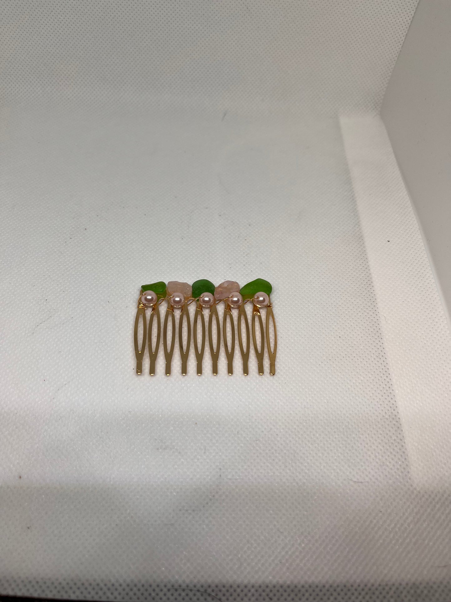 Ocean-Inspired Elegance: Green Sea Glass and Rose Quartz Hair Comb w/ Pearl Beads