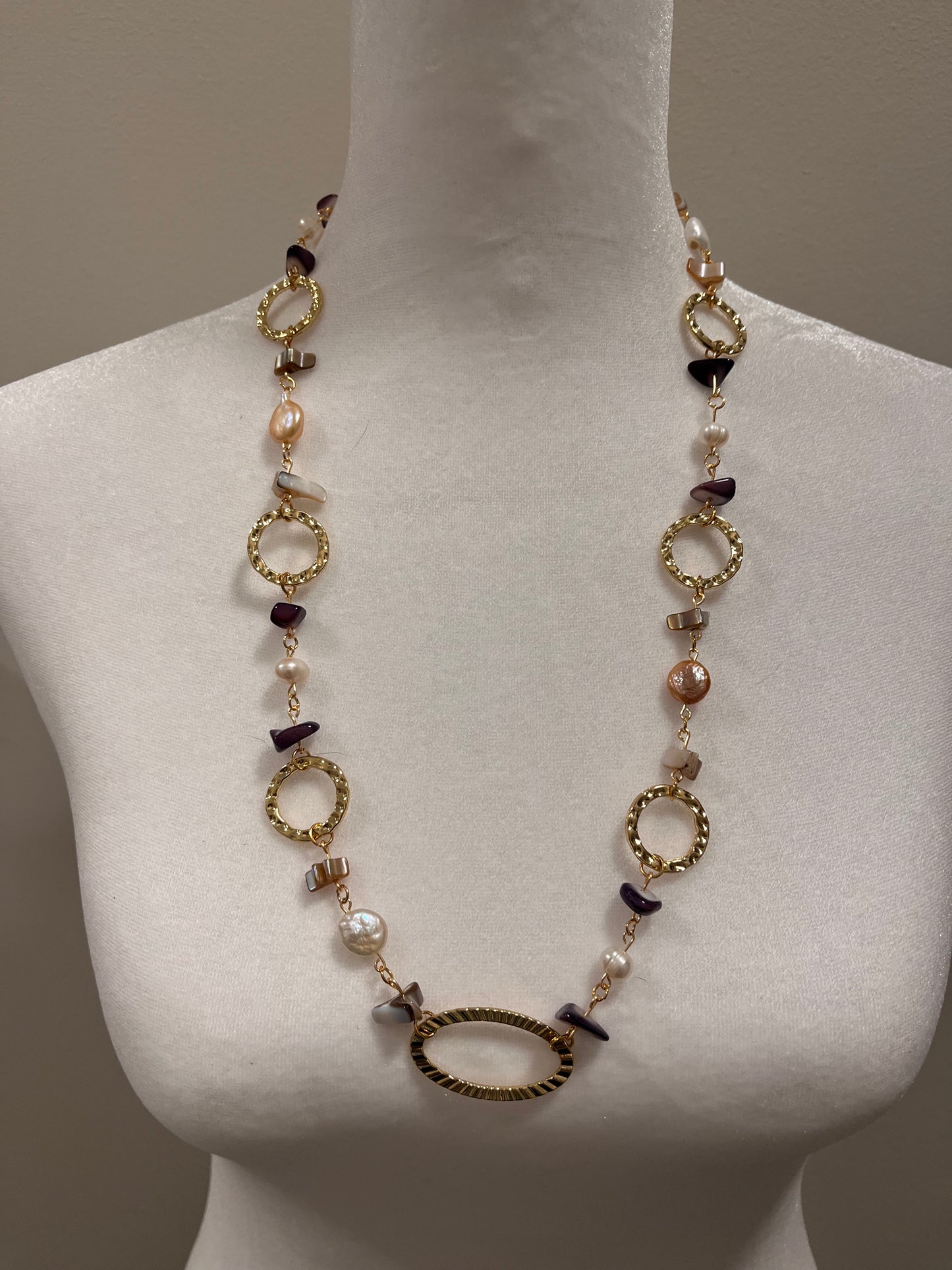 Various Necklace Cultured Pearls and Shell Beads (1 piece) - Various Styles