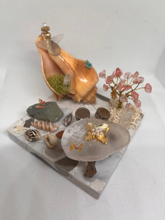 Geode Slice Table on Tile: White Sea Glass Fairy Cottage Conch Shell