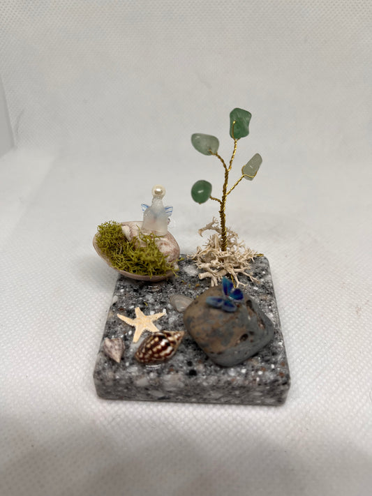Small White Sea Glass Fairy Cottage Conch Shell w/ Aventurine Tree on Marbled Tile